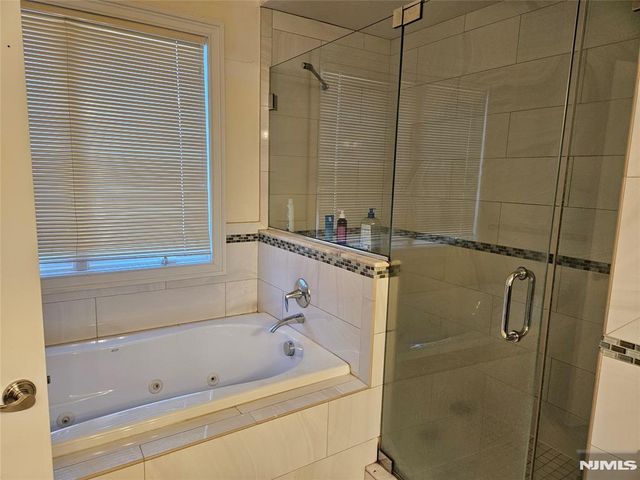 510 3rd Street A, Palisades Park, NJ 07650