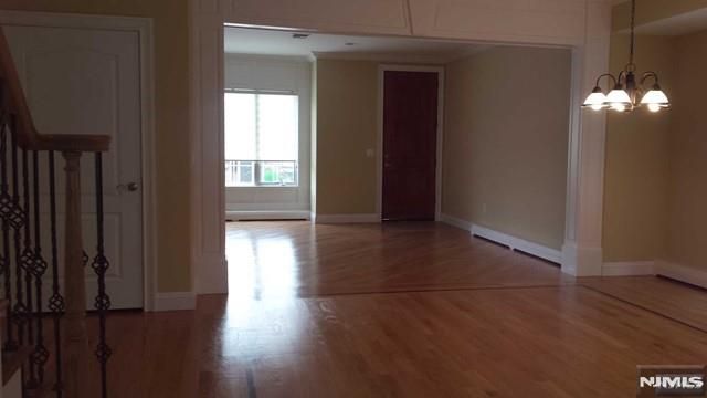 510 3rd Street A, Palisades Park, NJ 07650