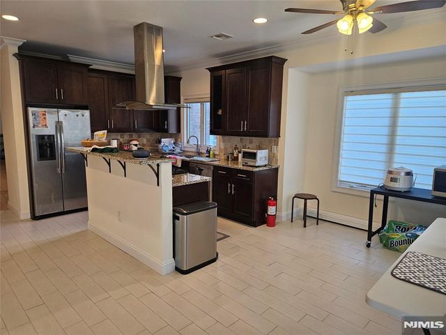 510 3rd Street A, Palisades Park, NJ 07650