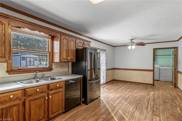 131 Chinqua Penn Trail, Reidsville, NC 27320