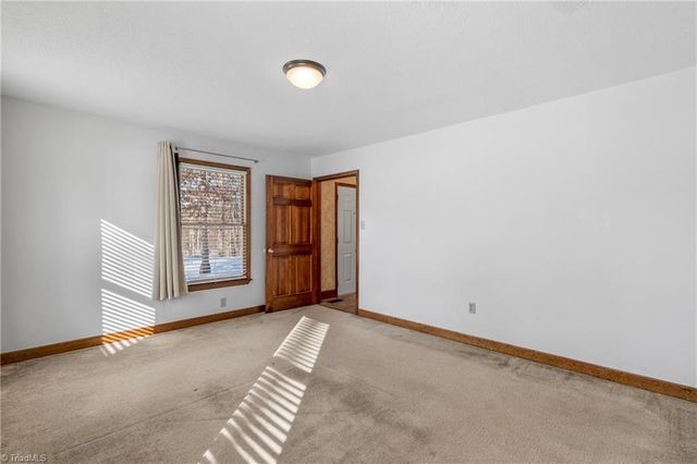 131 Chinqua Penn Trail, Reidsville, NC 27320