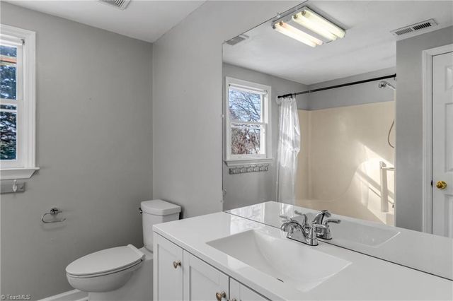 131 Chinqua Penn Trail, Reidsville, NC 27320