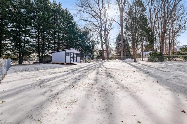 131 Chinqua Penn Trail, Reidsville, NC 27320