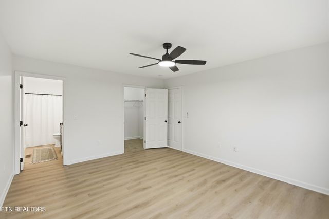 805 farnsworth Court, Strawberry Plains, TN 37871