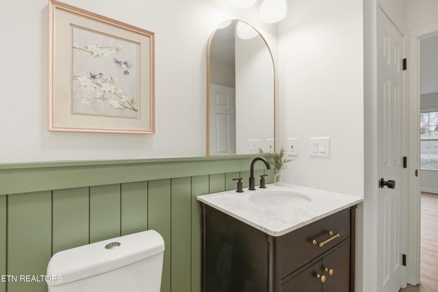 805 farnsworth Court, Strawberry Plains, TN 37871