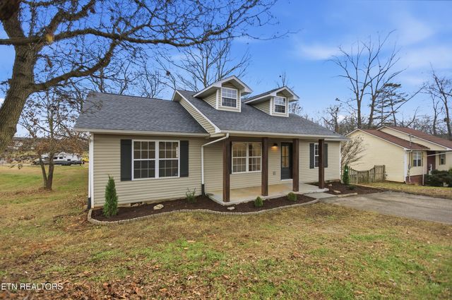805 farnsworth Court, Strawberry Plains, TN 37871