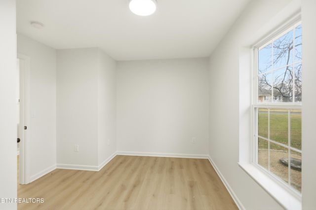 805 farnsworth Court, Strawberry Plains, TN 37871