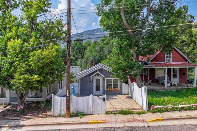 529 Canon Ave, Manitou Springs, CO 80829