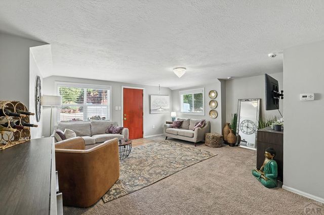 529 Canon Ave, Manitou Springs, CO 80829