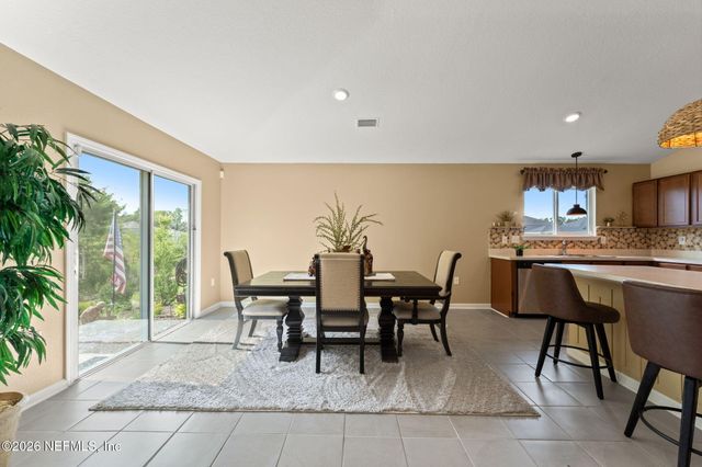 1327 PANTHER LAKE Parkway, Jacksonville, FL 32221