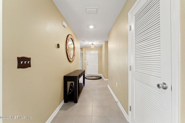 1327 PANTHER LAKE Parkway, Jacksonville, FL 32221