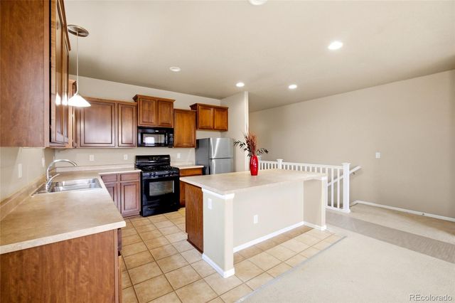 25107 E Canal Place, Aurora, CO 80018
