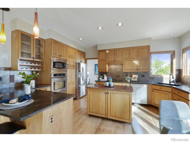1013 Fox Hills Drive, Fort Collins, CO 80526