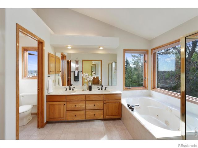 1013 Fox Hills Drive, Fort Collins, CO 80526