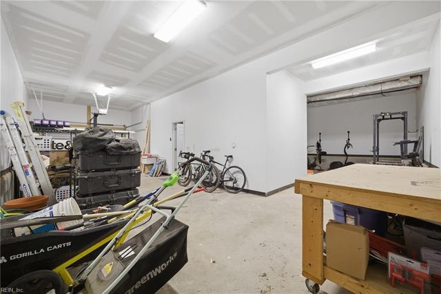 9609 19th Bay ST, Norfolk, VA 23518