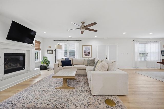 9609 19th Bay ST, Norfolk, VA 23518
