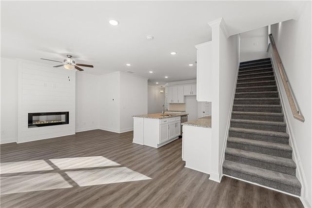 6013 Silverbell Drive, Flowery Branch, GA 30542