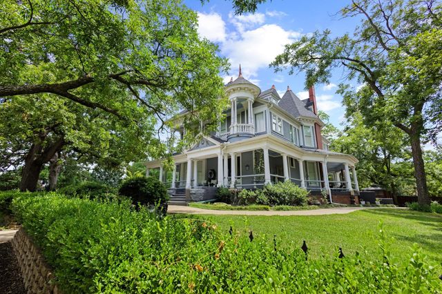 421 W Morton Street, Denison, TX 75020