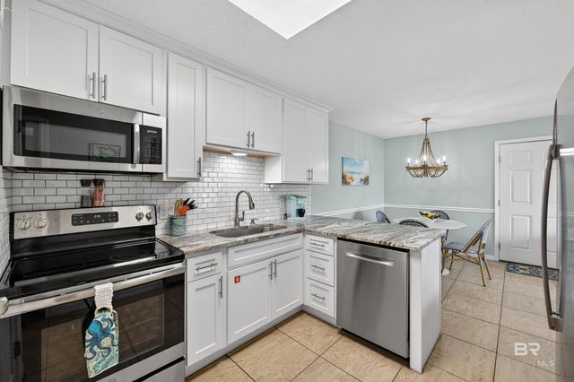 1129 W Beach Boulevard 211, Gulf Shores, AL 36542
