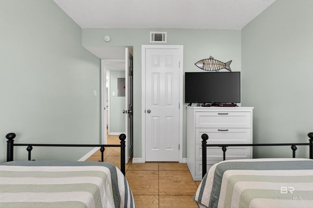 1129 W Beach Boulevard 211, Gulf Shores, AL 36542