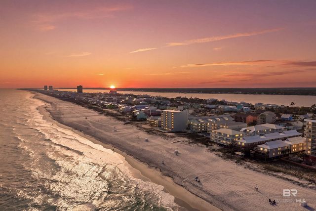1129 W Beach Boulevard 211, Gulf Shores, AL 36542