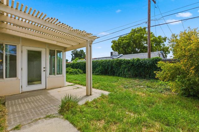 716 Aspen Dr, Yuba City, CA 95991