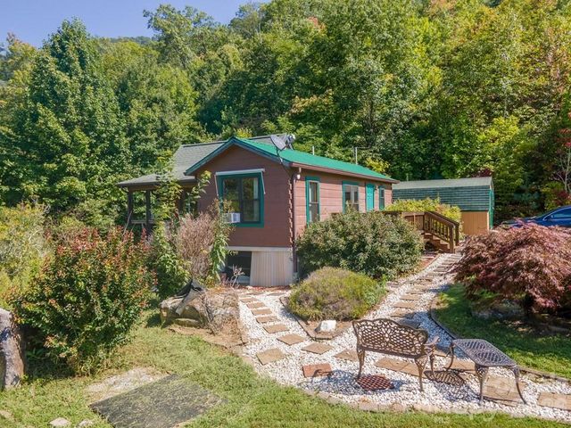37 Jones Knob Road, Franklin, NC 28734