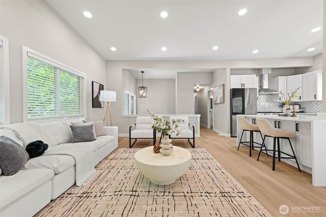 3602 24th Avenue W, Seattle, WA 98199