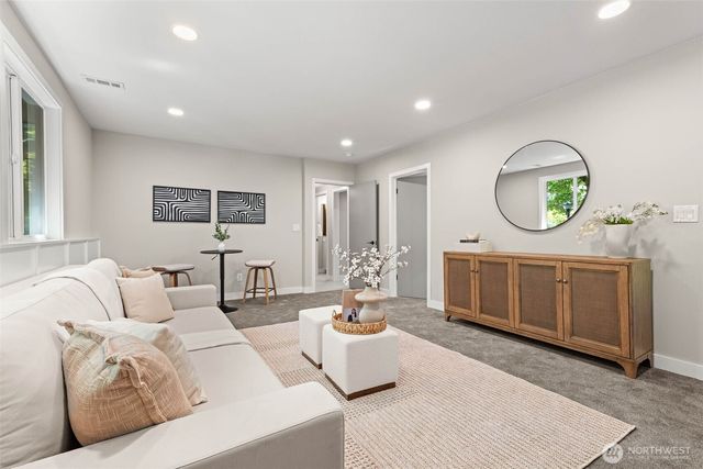 3602 24th Avenue W, Seattle, WA 98199