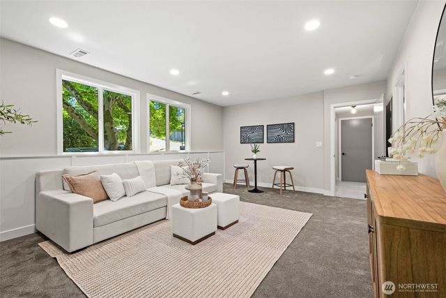 3602 24th Avenue W, Seattle, WA 98199