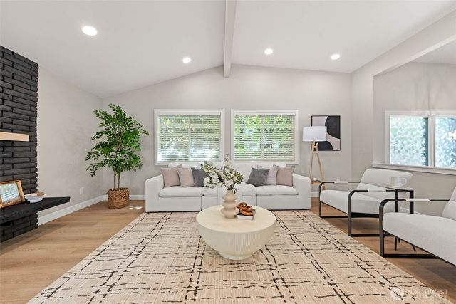 3602 24th Avenue W, Seattle, WA 98199