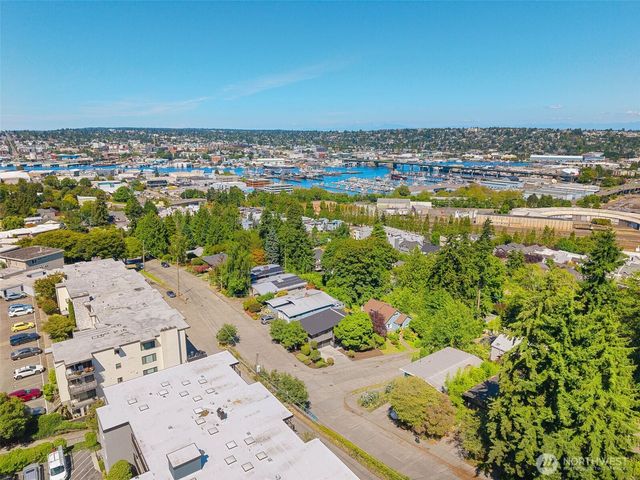 3602 24th Avenue W, Seattle, WA 98199