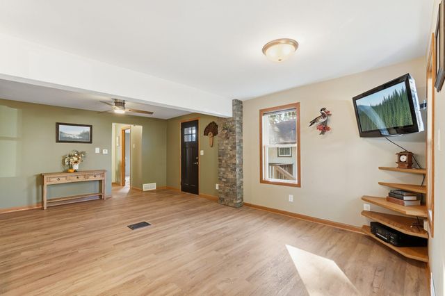 118 11th Avenue N, South Saint Paul, MN 55075