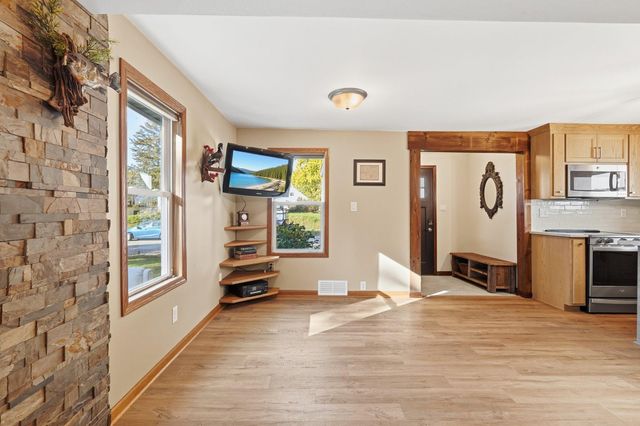 118 11th Avenue N, South Saint Paul, MN 55075