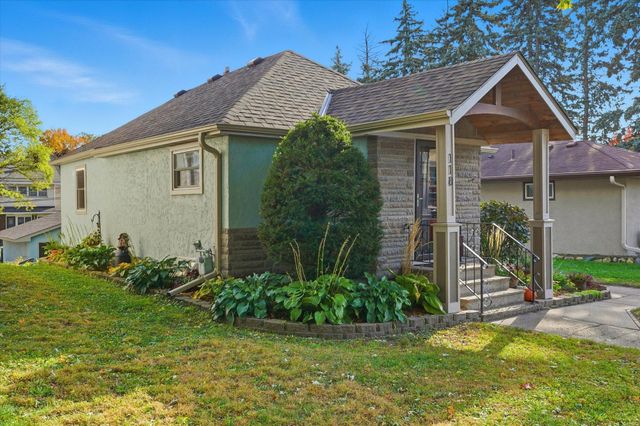 118 11th Avenue N, South Saint Paul, MN 55075