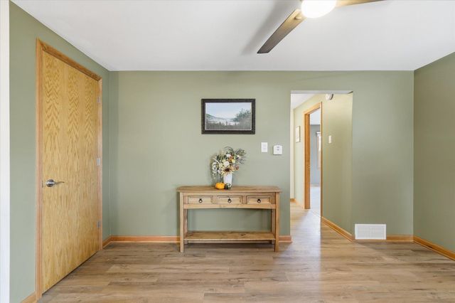 118 11th Avenue N, South Saint Paul, MN 55075