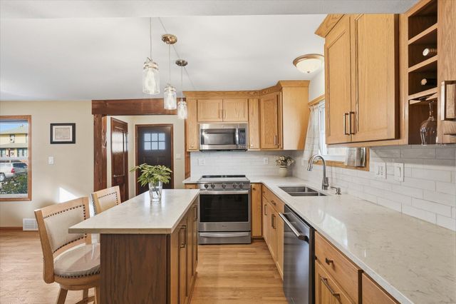 118 11th Avenue N, South Saint Paul, MN 55075