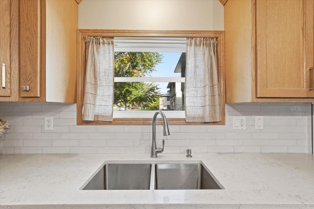 118 11th Avenue N, South Saint Paul, MN 55075