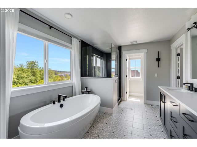 12170 Sw 173RD Ter, Beaverton, OR 97007