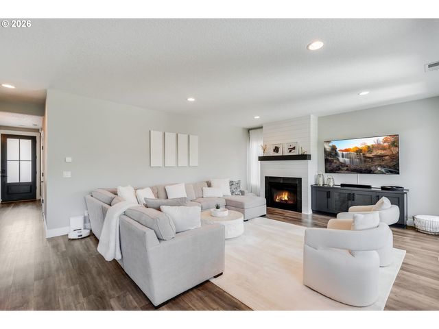 12170 Sw 173RD Ter, Beaverton, OR 97007