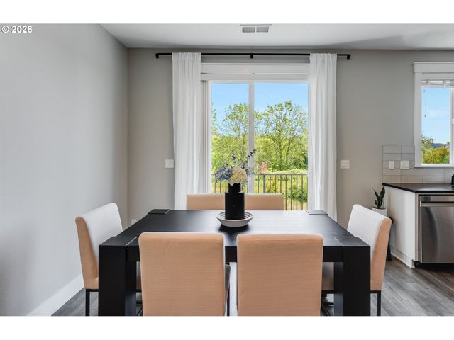 12170 Sw 173RD Ter, Beaverton, OR 97007