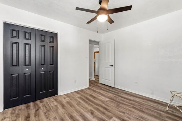 300 Water View Drive, Livingston, TX 77351