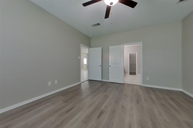 640 Totem Trail Drive, La Marque, TX 77568