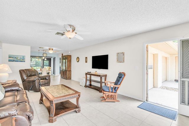 4450 Nutmeg Tree Lane A, Boynton Beach, FL 33436