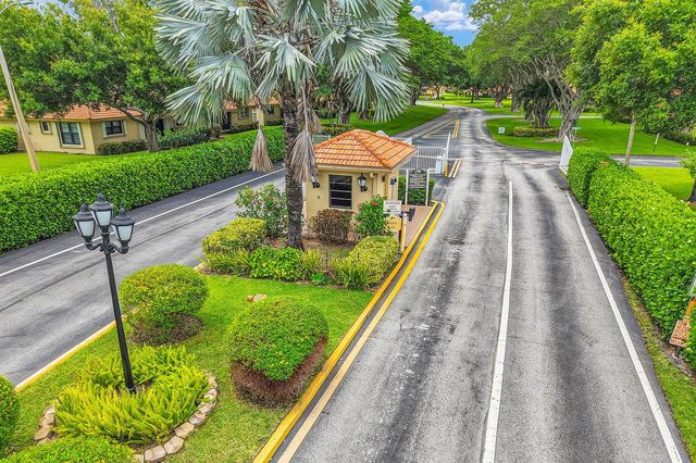 4450 Nutmeg Tree Lane A, Boynton Beach, FL 33436