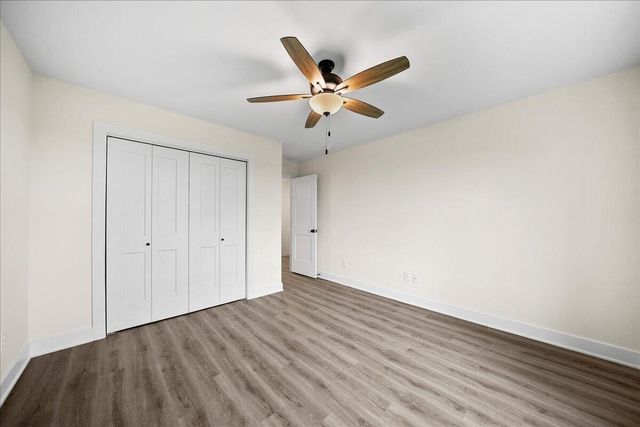 9563 E Luebcke Lane, Crown Point, IN 46307