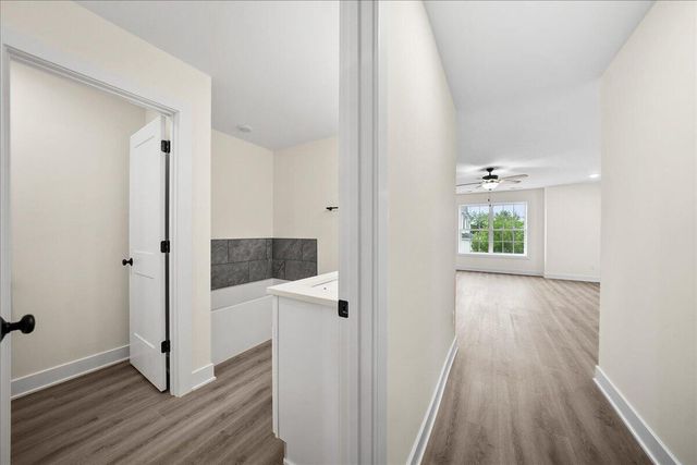 9563 E Luebcke Lane, Crown Point, IN 46307