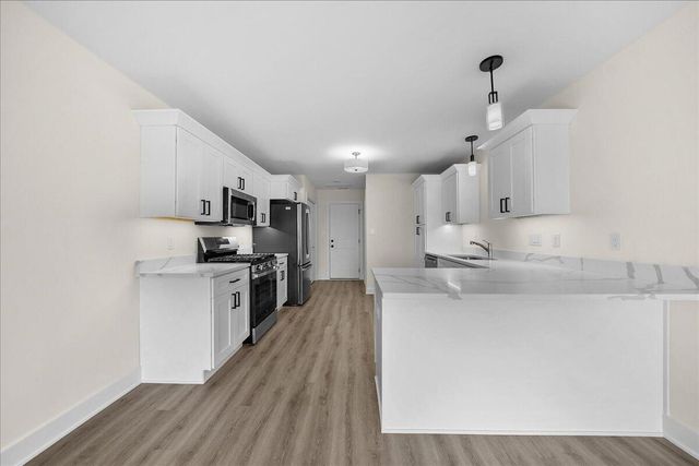 9563 E Luebcke Lane, Crown Point, IN 46307