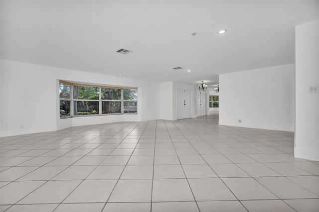 2427 Sea Island Drive, Fort Lauderdale, FL 33301