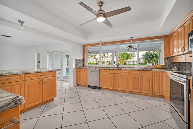 2427 Sea Island Drive, Fort Lauderdale, FL 33301